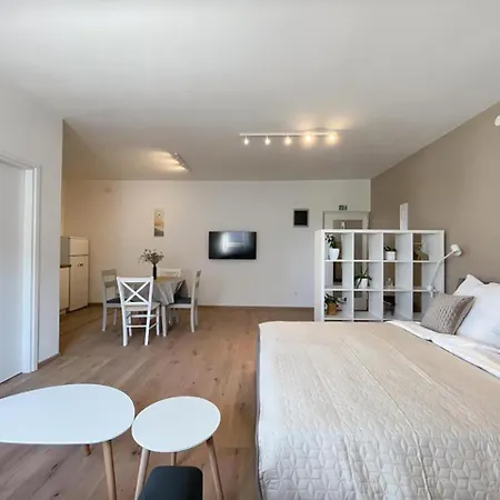 Caramel Comforts In Stinjan Only 800 M From The Beach, Free Parking Apartment